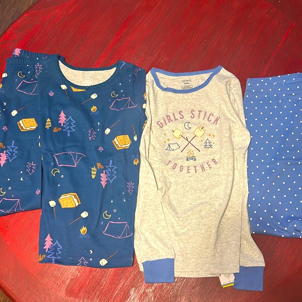Carters girls set of two pajamas